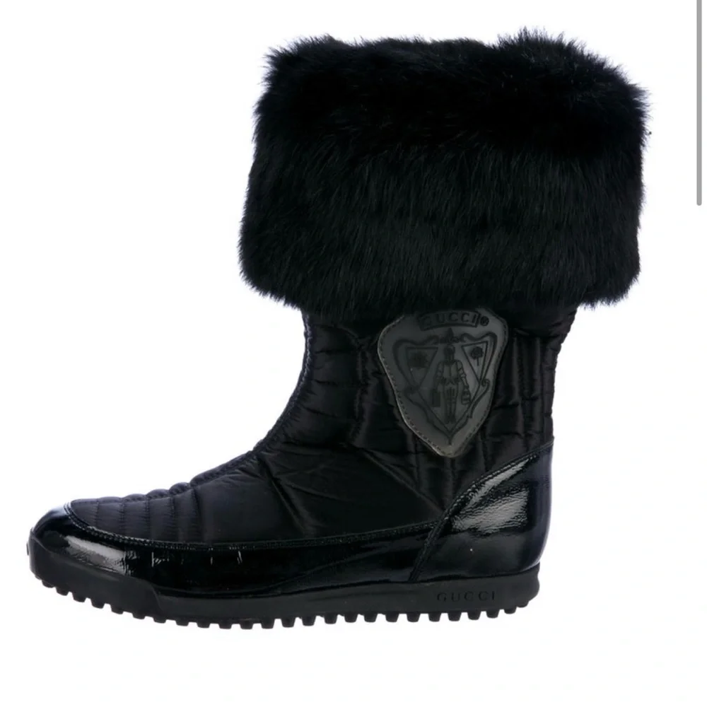 Gucci Hysteria Rabbit Fur Snow Boots - Picture 1 of 12